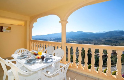 Jalon House | Residencial Bellavista by Interhome