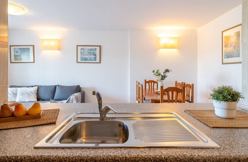 La Pineda Apartment | Residencial LOS JUNCOS III