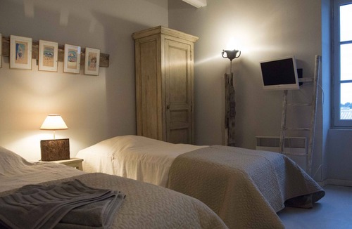 Noirmoutier-en-l'Ile House | Residential flatHouse with character with a heated pool