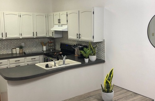 Mesilla Park House | Residential 3 bed/2 bath home with wonderful backyard-scenic view-laundry.