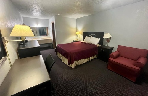 Knob Noster Hotel | Residential Suites Warrensburg by Hotel O US 50