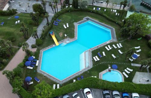 Bissone Apartment | Residenz am Luganersee mit Pool