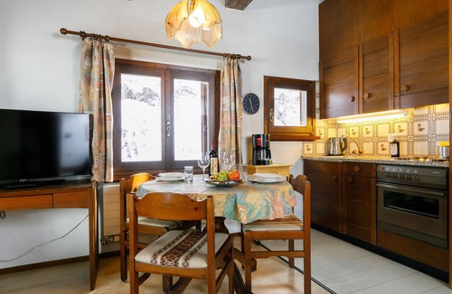 Surlej Apartment | Residenza Chesa Margun 710-4 by Interhome