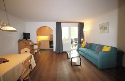 Sils-Maria Apartment | Residenza Lagrev - 2 room flat no. 005 - type 21A - raised ground floor - south