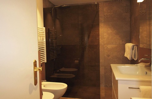 Sils-Maria Apartment | Residenza Lagrev - 2 room flat no. 027 - type 20A - raised ground floor - south