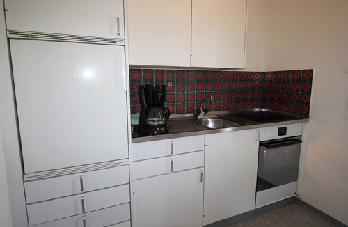 Sils-Maria Apartment | Residenza Lagrev - 1 1/2 room flat no. 107 - type 15B - 1st floor - south