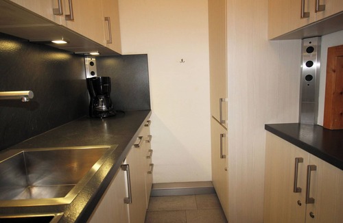 Sils-Maria Apartment | Residenza Lagrev - 2 room flat no. 012 - type 21A - raised ground floor - south