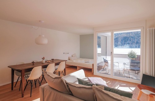 Sils-Maria Apartment | Residenza Lagrev - 2 1/2 room flat no. 206 - Type 25A - 2nd floor - South