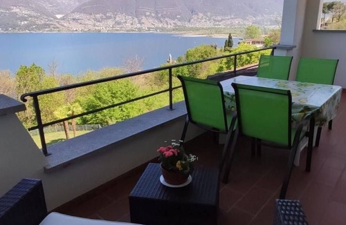 Vira Apartment | Residenza Viramonte - Casa Aurelia, Wohnung 8 by Interhome