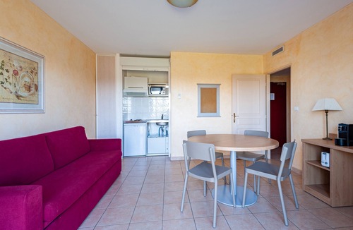 Vedene Apartment | ResidHotel Golf Grand Avignon