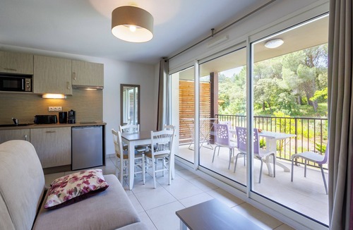 Remoulins Apartment | Residhotel – Résidence Pont du Gard
