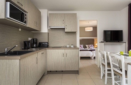 Remoulins Apartment | Residhotel – Résidence Pont du Gard