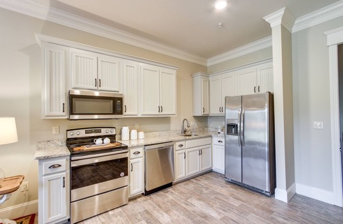 Lawrence County Apartment | Resort Apartment in Loretto w/Private Patio!