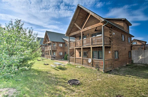 Warrens Cottage | Resort Cabin w/Lake Access in Central Warrens!