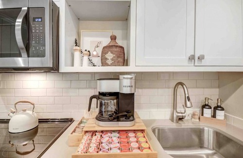 Napa Condo | Resort Charm: King Bed Pool 2 Private Patios