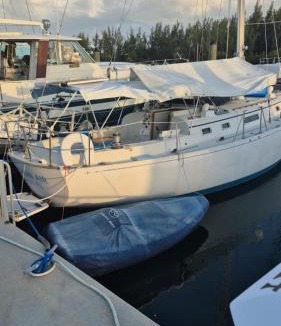 Key West Boat Rental | Resort chic on the water!