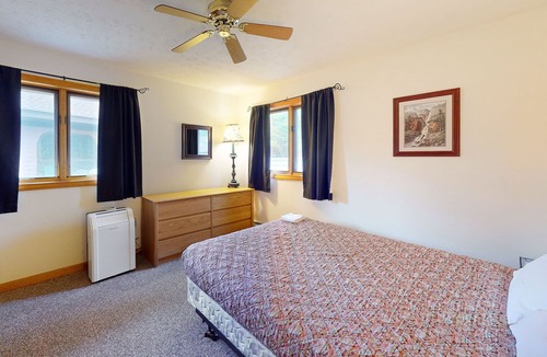 Woodstock Condo | Resort condo with hot tub, seasonal pools, rec center, golf, tennis, basketball