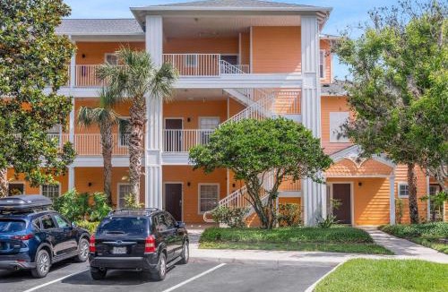 Bahama Bay House | Resort Condo with Balcony & Pool Access