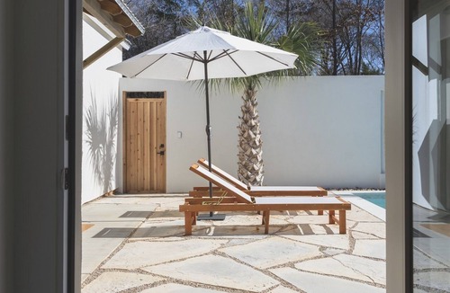 Arp House | Resort Home w Pool, Cabana Suite & Study | Near DFW | Sleeps 10