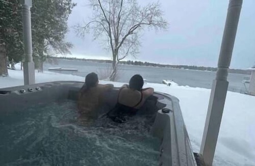 Port Stanton House | Resort lakefront, pool, hottub, sauna, pets #5