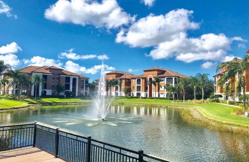 Sarasota Condo | Resort-like setting a short drive to beaches and downtown, new vinyl plank floor