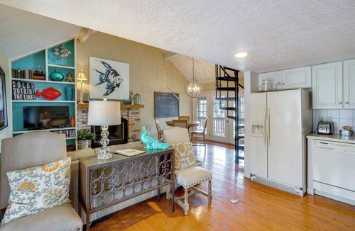 Osage Beach Cabin | Resort Living on Lake of the Ozarks! Family Cabin