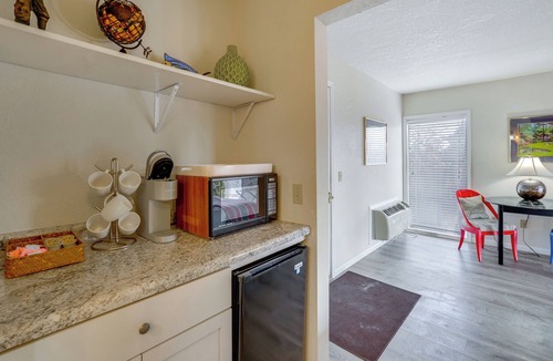 Osage Beach Cabin | Resort Living on Lake of the Ozarks! Family Cabin