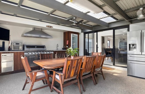 Torquay House | Resort Living on Tempest