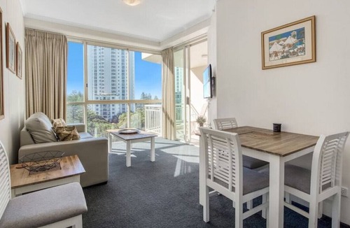 Main Beach Apartment | Resort Main Beach 1 bedroom