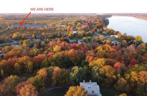 Virgil House | Resort near wineries, river, trails! Large Pool!
