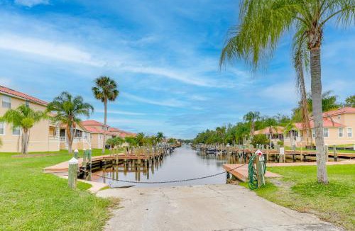 Homosassa House | Resort Perks: Family Gem w/Homosassa River Access
