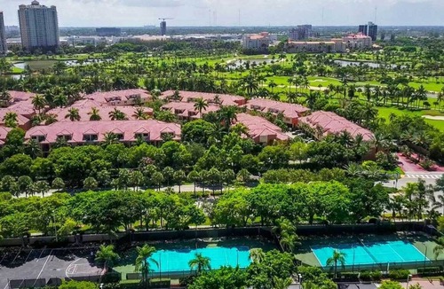 Aventura Apartment | Resort style 2 bedroom 2 bathroom