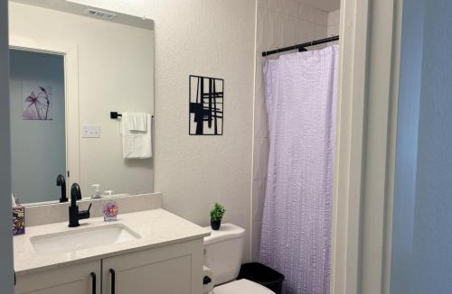 Barrett House | Resort-Style 3BR Near Angel Lagoon