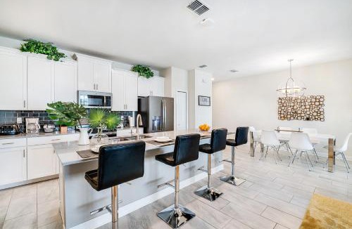 Davenport House | Resort Style, close to Disney and other parks