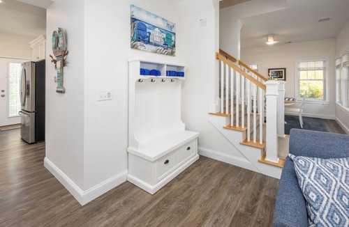 Arundel Cottage | Resort style community, heated pools, club house, game room, 15 mins to beaches.