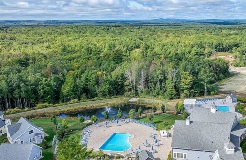 Arundel Cottage | Resort style community, heated pools, club house, game room, 15 mins to beaches.