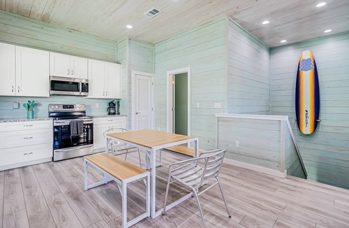 Rockport House | Resort-style community home with water views, pool, & kayaks - snowbird friendly