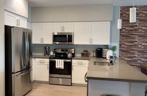 Fullerton Apartment | Resort-Style Condo 3 Miles to Disney
