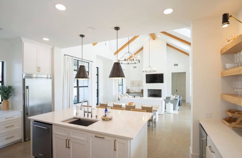 Naumanns Camp House | Resort Style Escape | Hot Tub, Winery, Golf Access