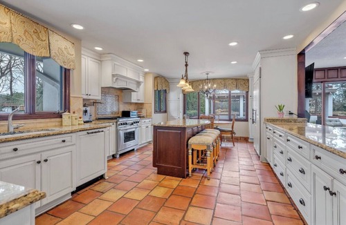 Old Brookville House | Resort style house for rent! Minimum 3 nights stay!