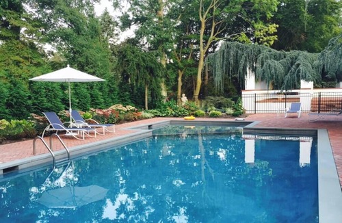 Old Brookville House | Resort style house for rent! Minimum 3 nights stay!