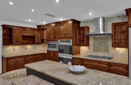 Lauderhill House | Resort style in the city of fort lauderdale