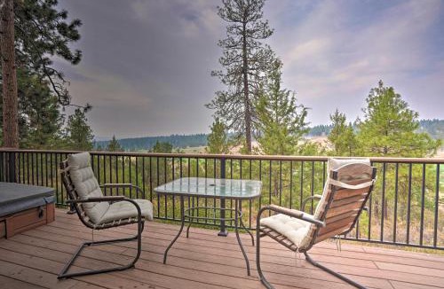 Klamath Falls House | Resort-Style Klamath Falls Home, Golf Course View!