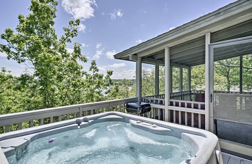 Osage Beach House | Resort-Style Lake Ozark Gem: Brand New Hot Tub!
