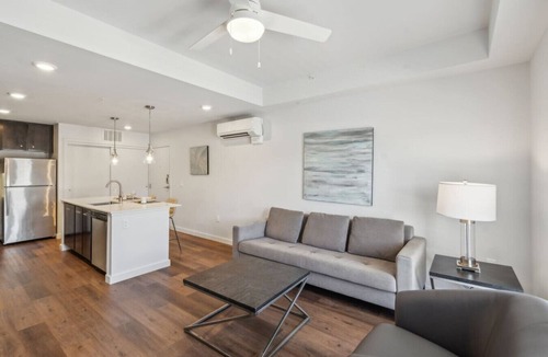 Marble Falls Apartment | Resort Style - mins from hospital - w/pool & gym