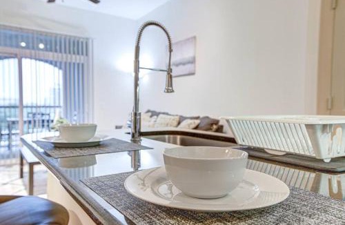 Astrodome Apartment | Resort-style Pool, Gym/Garage, 1Br, Medical Center