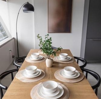 Downtown Cleveland Apartment | Resort Style Property 2B 2B walk to Everything!