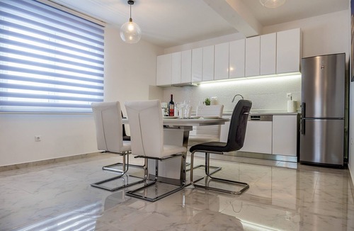 Donji Humac Villa | Resort Villa San Lilin