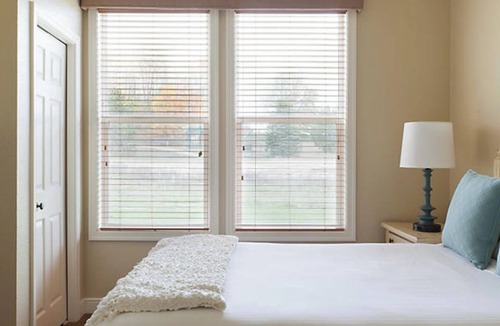 Boyne Falls Resort | Resort with 1 bedroom, AC & fireplace in phenomenal Boyne Falls