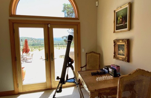 Pope Valley House | Resplendent Villa Retreat in the Wine Country